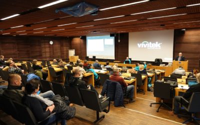 Rantarataillassa vilkasta keskustelua radan ja varikoiden tiimoilta